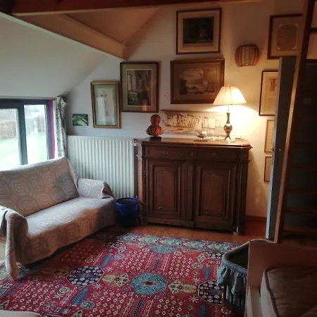 Δωμάτια σε οικογενειακή κατοικία Montigny House *