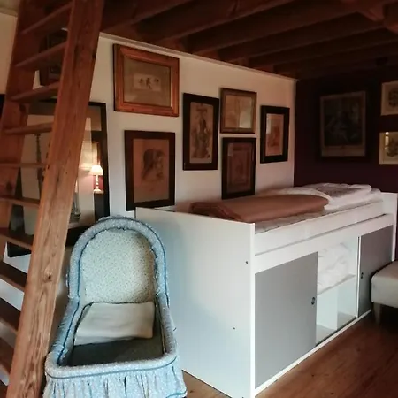 Δωμάτια σε οικογενειακή κατοικία Montigny House