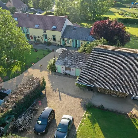 Δωμάτια σε οικογενειακή κατοικία Montigny House