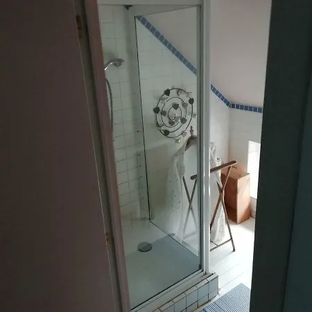 Homestay Montigny House