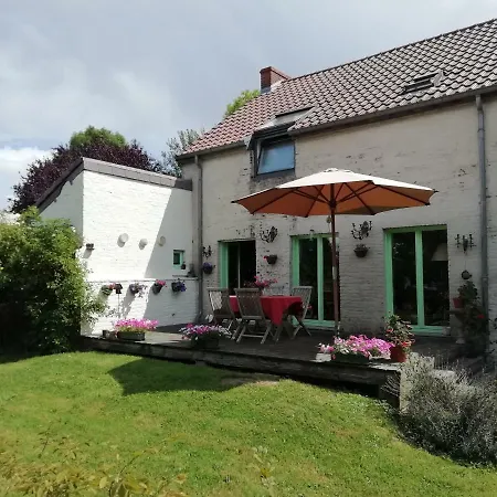Δωμάτια σε οικογενειακή κατοικία Montigny House Forville